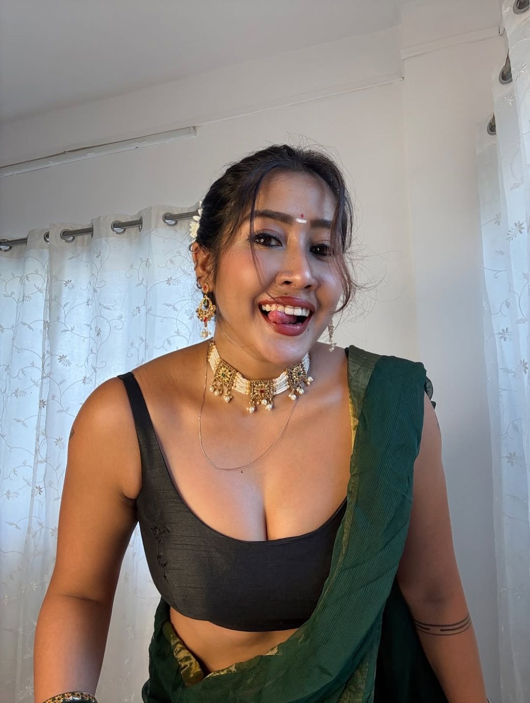 Sofia Ansari Photo #93