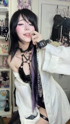 ashisbees Photo #46
