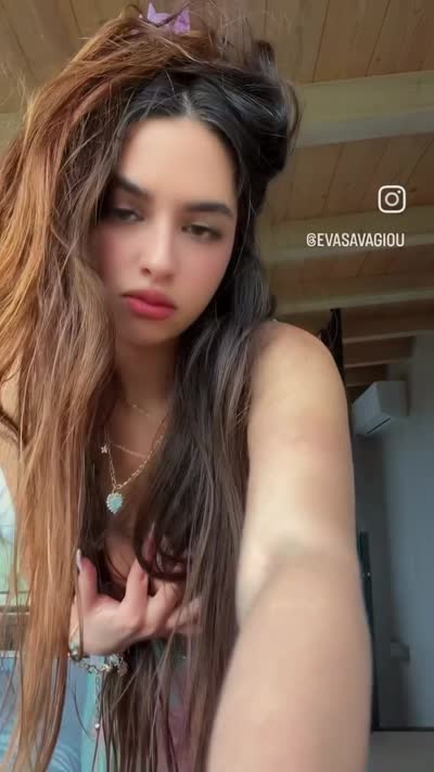 Eva Savagiou Post #22