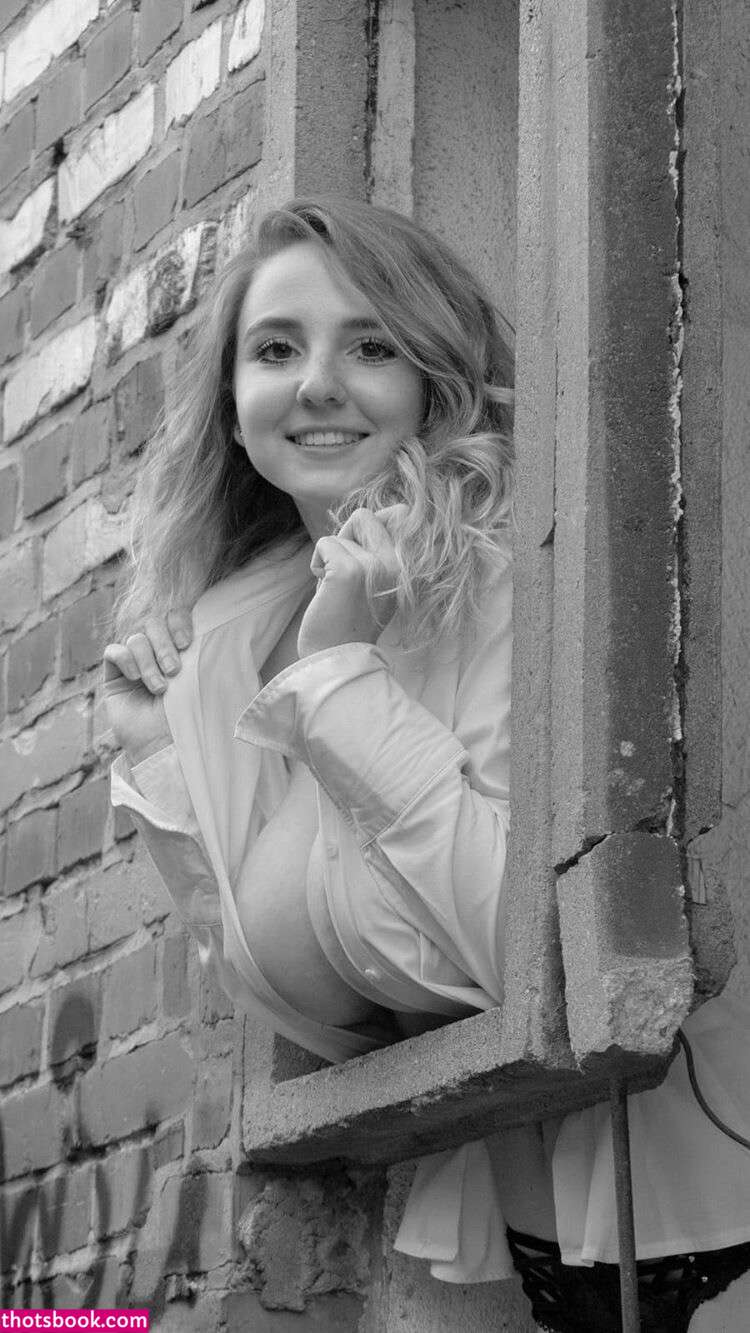 Laurine OnlyFans Photos #3 251675