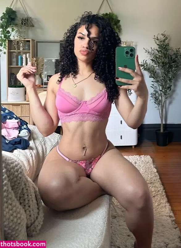 delaney qtt delaney laney Nude Leaks OnlyFans Photos #1 1878383