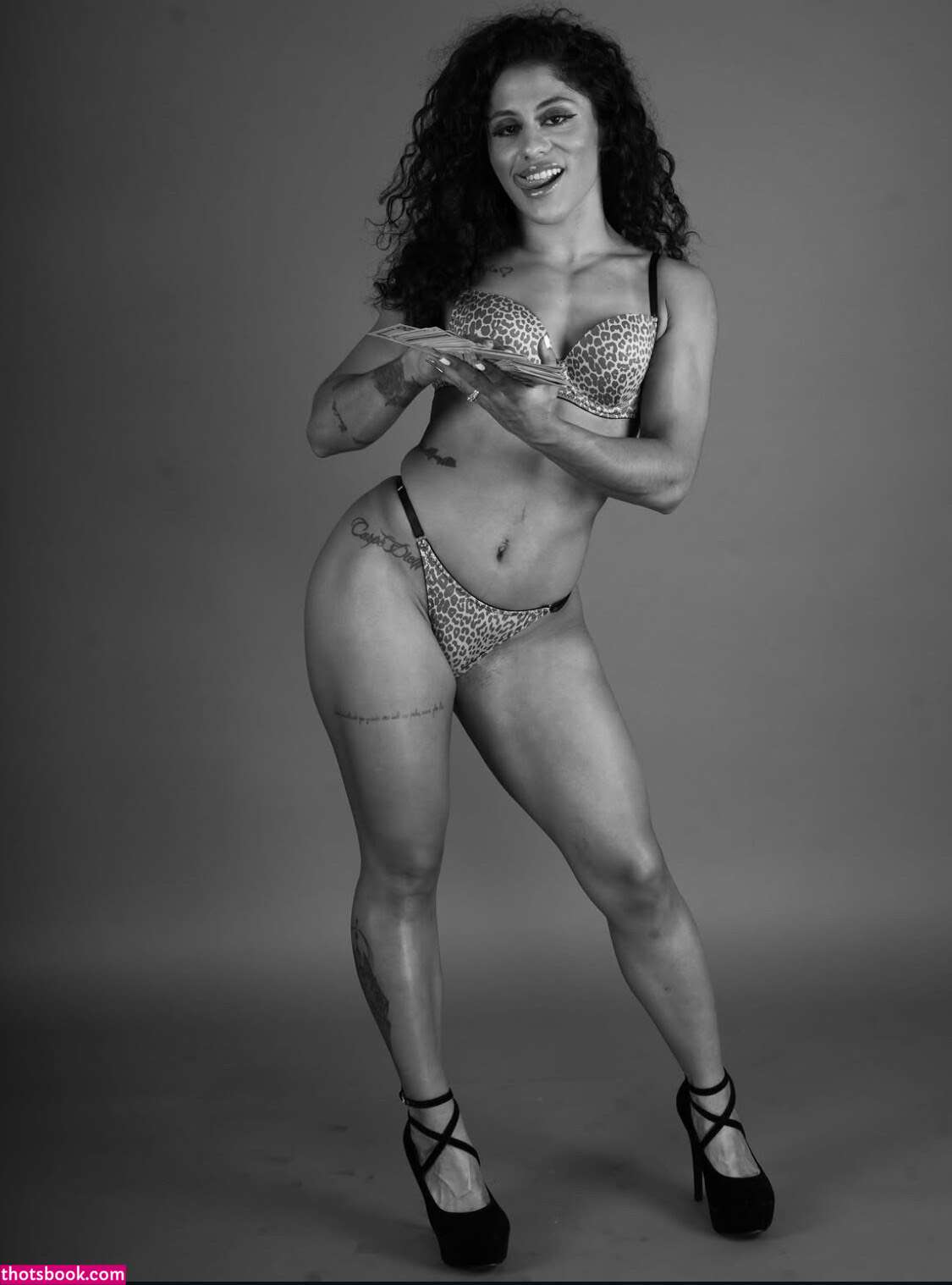 flopajares Florencia Pajares Florencia Britos Nude Leaks OnlyFans Photos #4 1872782