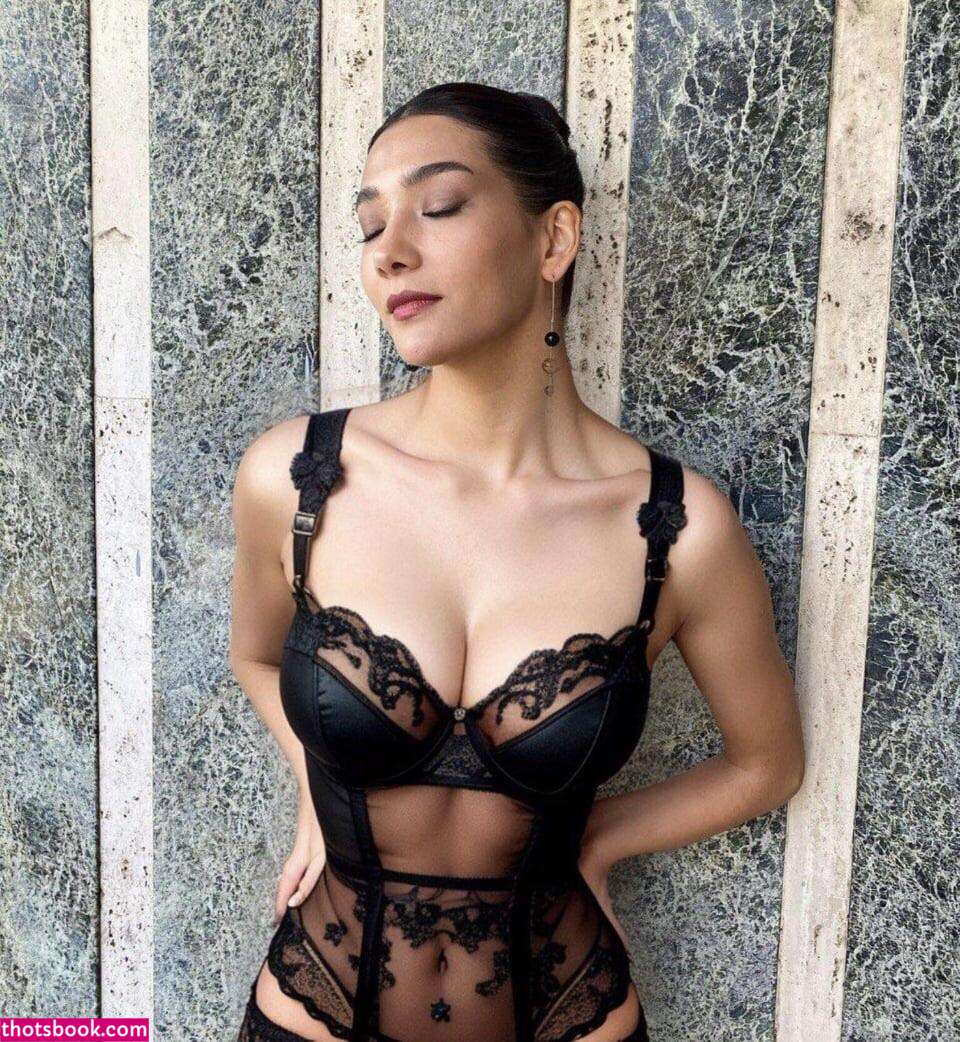 Aybuke Pusat Nude Leaks OnlyFans Photos #2 1852315