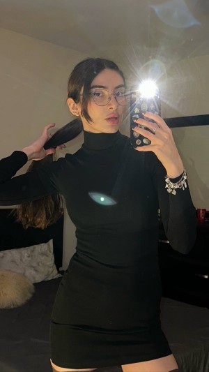 Roomeleda Nude Leaks OnlyFans Photos #5