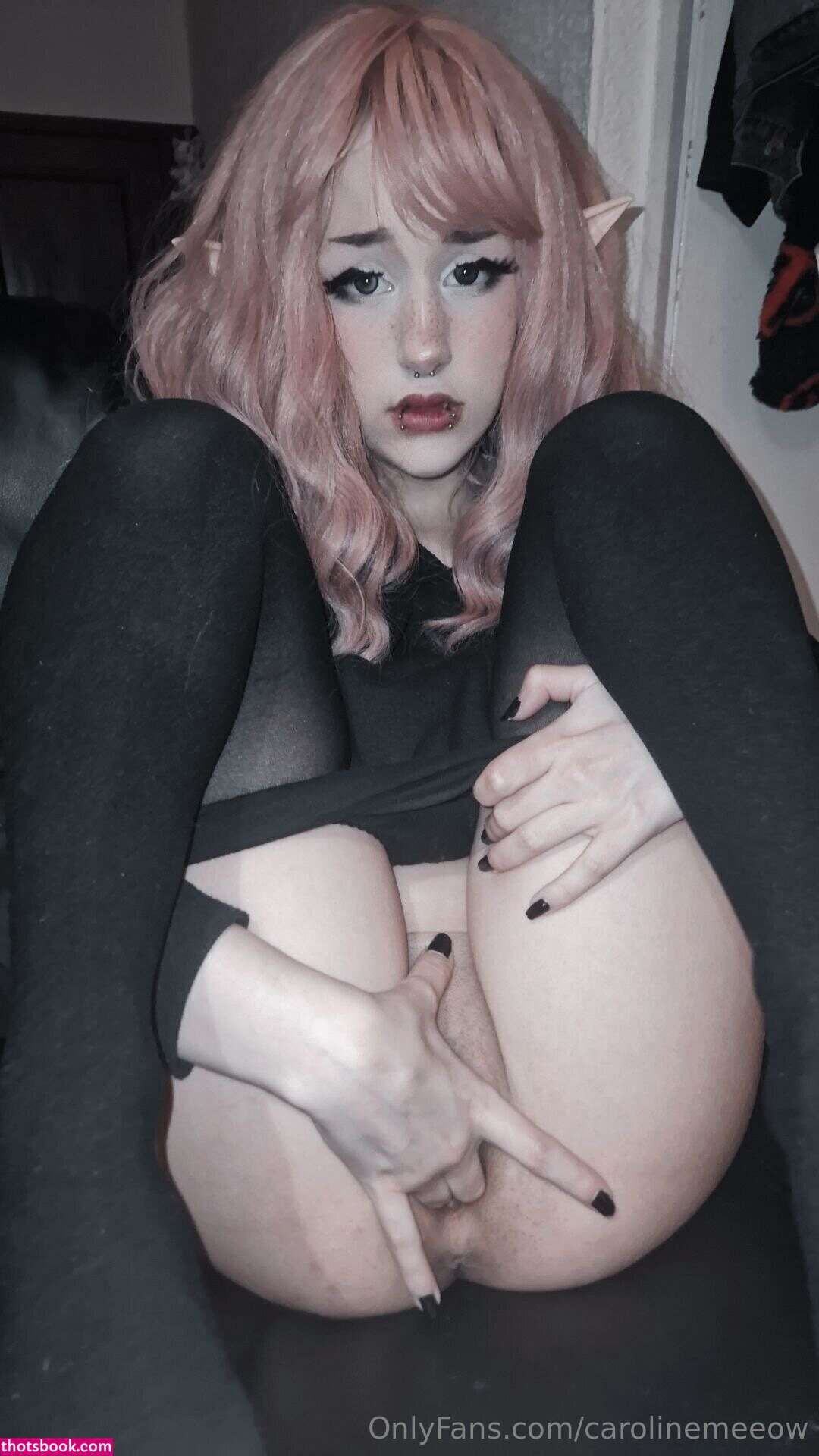 carolinemeeoww Nude Leaks OnlyFans Photos #2 1444279