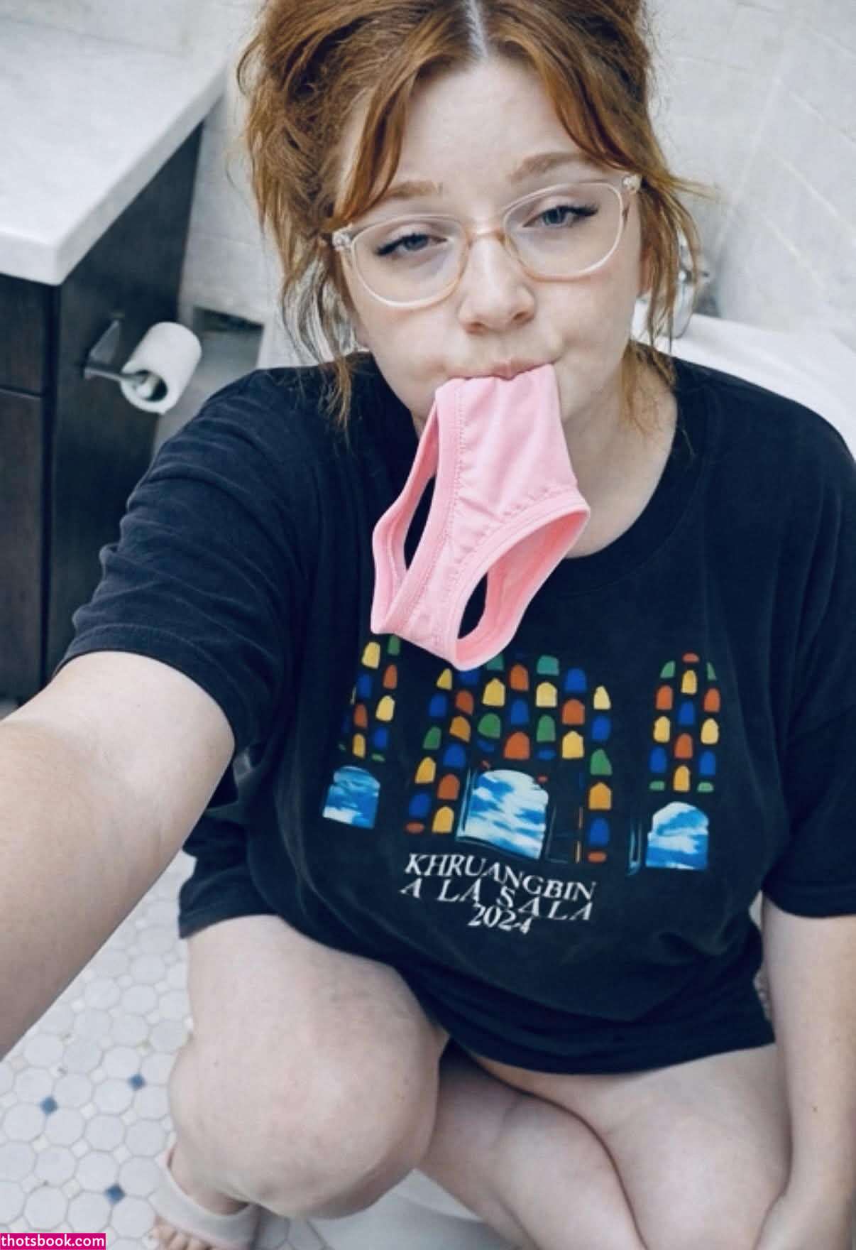 MommySpecs MsLizzie Nude Leaks OnlyFans Photos #1 1916239