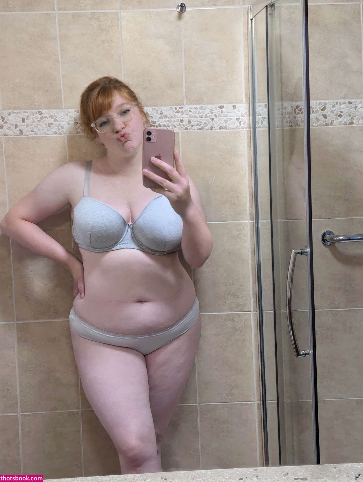 MommySpecs MsLizzie Nude Leaks OnlyFans Photos #4 1916252