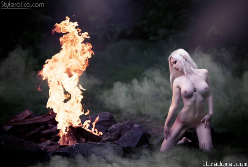 Kato Pyromancer (Stylerotica) 23162