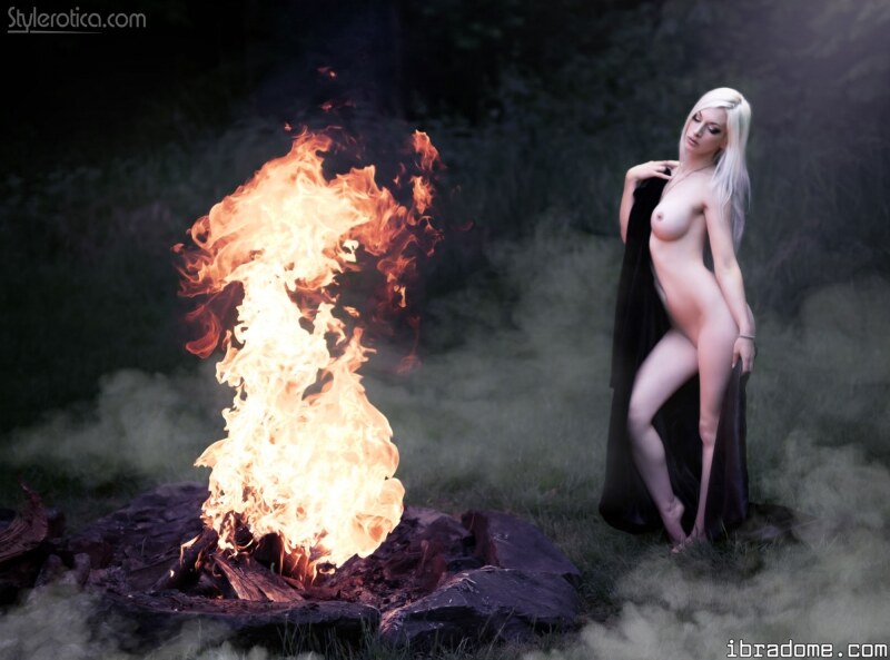 Kato Pyromancer (Stylerotica) 23166