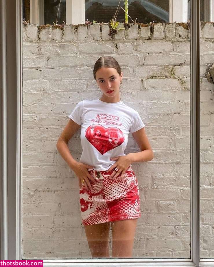 Amelie Manzoli Nude OnlyFans Photos #13 530171