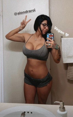 Alondra Roi Nude Leaks OnlyFans Photos #6