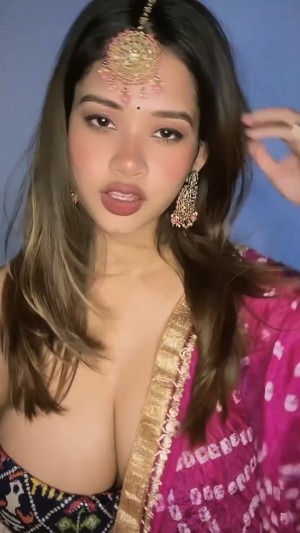 Shiviconic7 Shivona Sinha Nude Leaks OnlyFans Video #1
