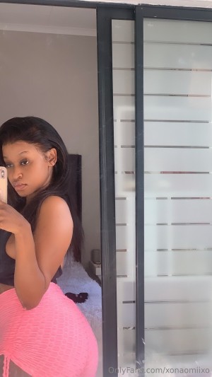 xonaomiixo Nude Leaks OnlyFans Photos #1