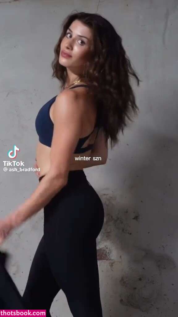 Ash Bradford Nude Leaks OnlyFans Photos #4 1937672