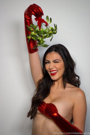 Mikaela Pascal Nude Leaks OnlyFans Photos #31