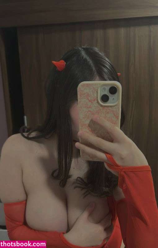 H Azzuu Nude Leaks OnlyFans Photos #2 1954011