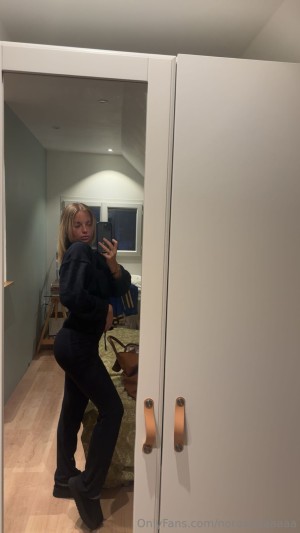 noraaaaaaaaa Nude Leaks OnlyFans Photos #2