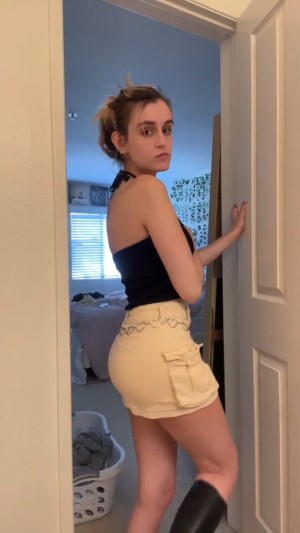 Maggie Roscher Magazine rooster Nude Leaks OnlyFans Video #2