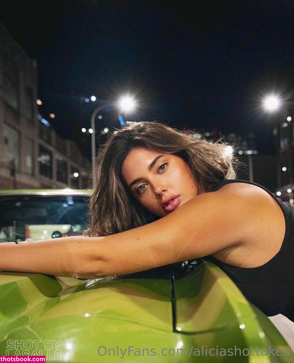 Aliciahottakes Livinlavialicia Nude OnlyFans Photos #6 379865