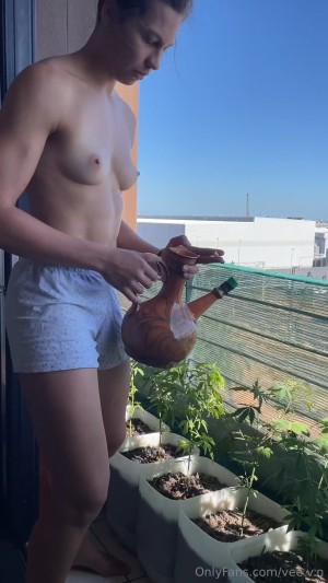 The nude hippie Nude Leaks OnlyFans Video #1