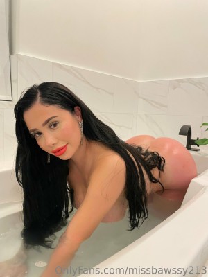mexicananextdoor missbawssy213 Nude Leaks OnlyFans Photos #3