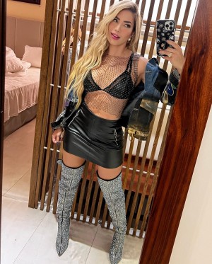 Rosire Platias Nude Leaks OnlyFans Photos #1