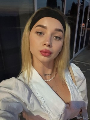 tiny loly Nude Leaks OnlyFans Photos #5