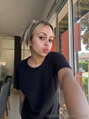 selinapetal Nude Leaks OnlyFans Photos #1