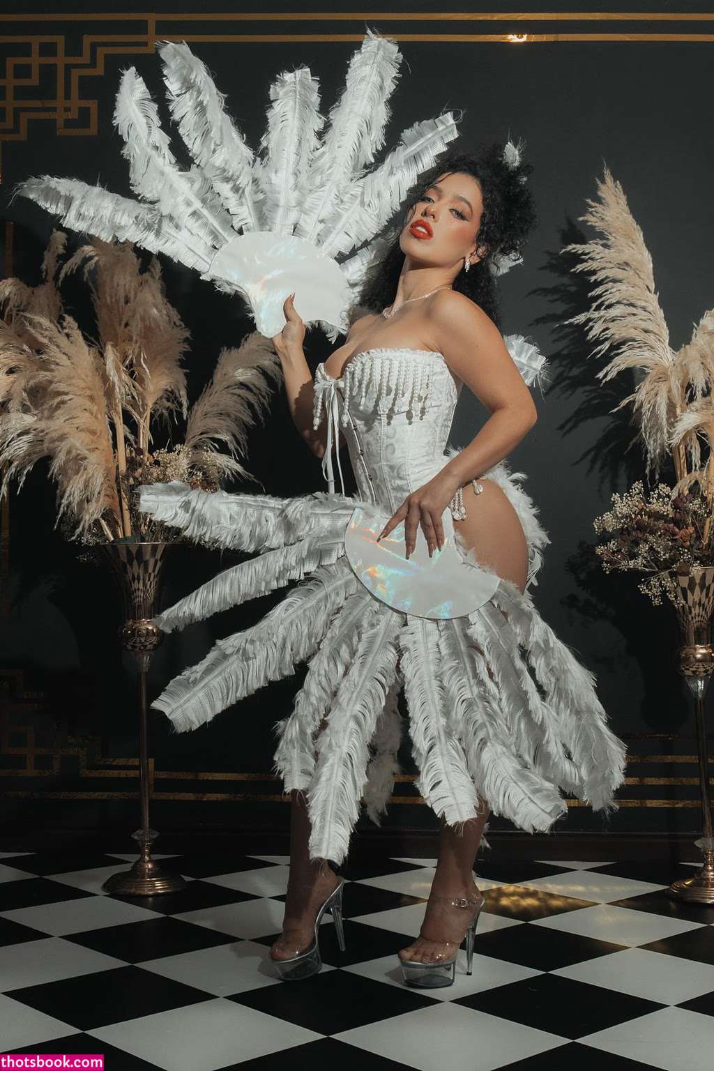 RoseFerrera Rose Ferrera RoseFerreraa anisabinnaz Nude Leaks OnlyFans Photos #4 1818380