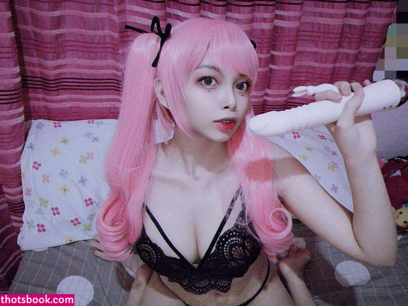 Suji Nude Photos #2 329725