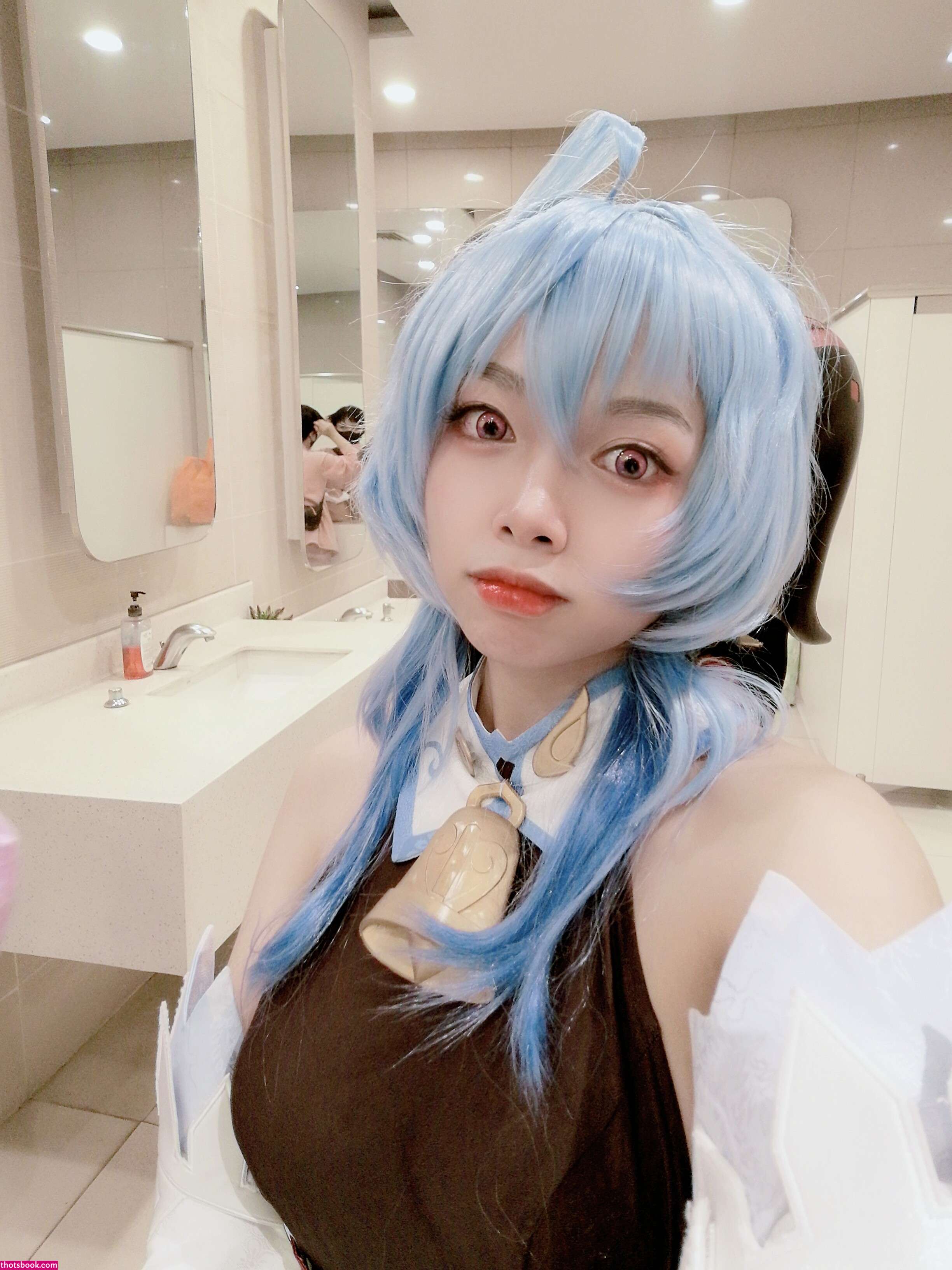 Suji Nude Photos #4 329751