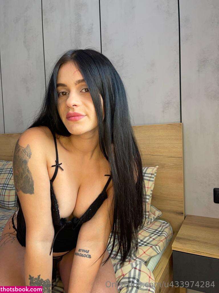 lizzzola Nude Leaks OnlyFans Photos #5 1776474