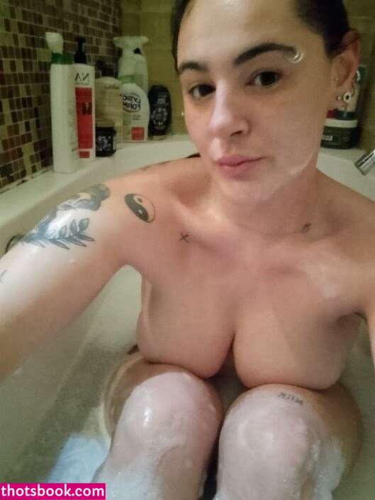 Martina Di Lorenzo emmedilo lino dita Nude Leaks OnlyFans Photos #4 1746727