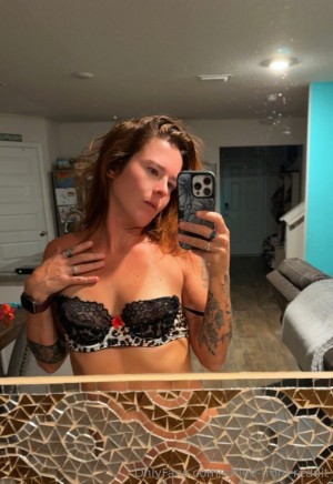 renee from reddit Nude Leaks OnlyFans Photos #5