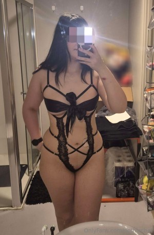 gothiccbat Nude Leaks OnlyFans Photos #6